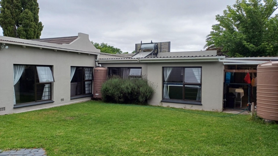 5 Bedroom Property for Sale in Bodorp Western Cape